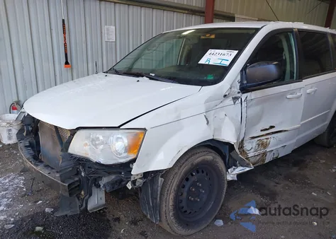 2011 Dodge Grand Caravan Express z USA, uszkodzony, nr VIN 2D4RN4DG0BR773568